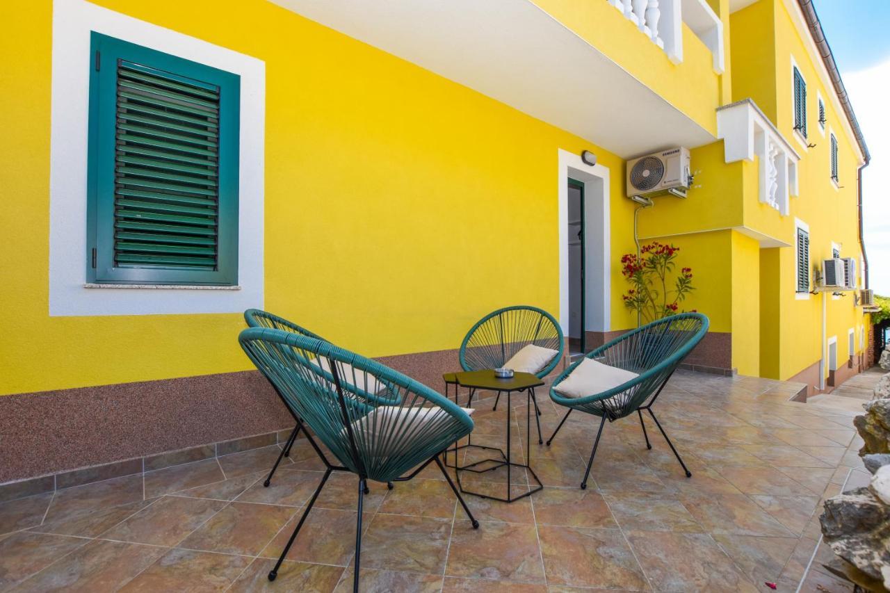 Apartmani Plazibat Мандре Экстерьер фото