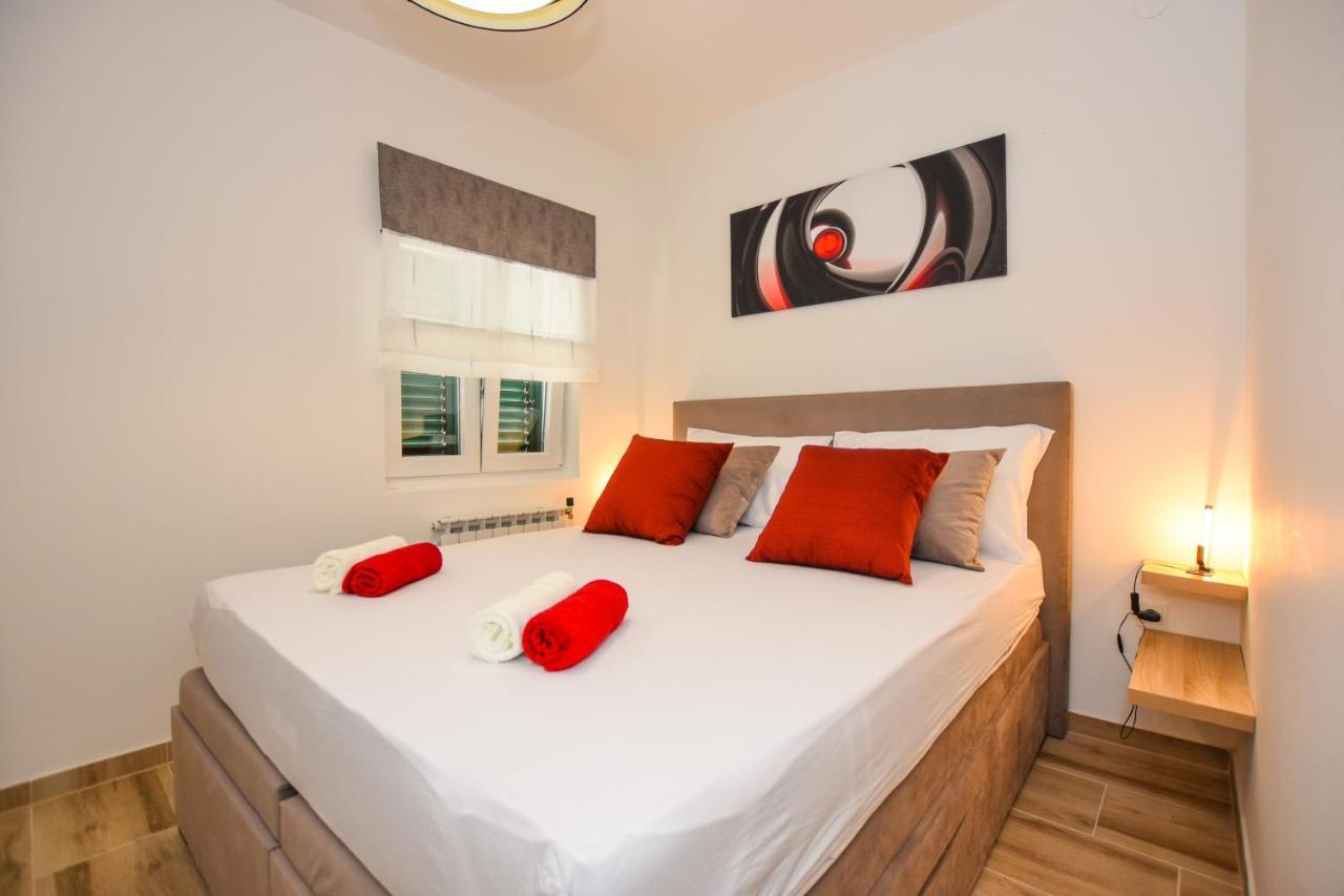 Apartmani Plazibat Мандре Экстерьер фото