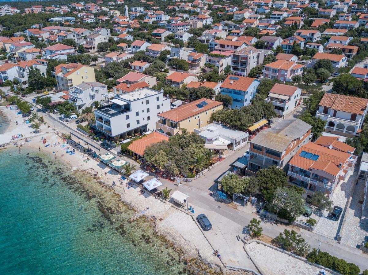 Apartmani Plazibat Мандре Экстерьер фото